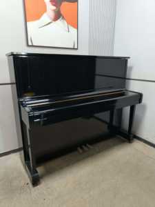 Piano droit Yamaha MC10BL Noir Disklavier Intelligent Auto Performance Qualité professionnelle Fabriqué au Japon - Product Image 2