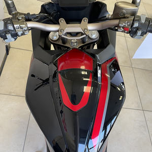 Motocicleta ZONTES ZT 310 X de 250cc, Motor de 4 Tiempos Gasolina/Eléctrico, Usada - Product Image 3