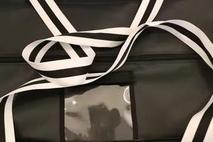 Sac de hockey sur glace brodé avec logo d'équipe personnalisé Sacs de hockey Oxford en tissu résistant à l'usure et à l'eau - Product Image 4