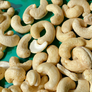 Noix de cajou vietnamiennes de haute qualité Noix de cajou Noix de cajou W240 Emballage personnalisé - Product Image 1