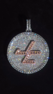 จี้ฮิปฮอปทรงกลมแบบกำหนดเอง925ชุบทองเพชรโมอิสซาไนต์สำหรับแร็ปเปอร์ในราคาที่ดีที่สุด - Product Image 2