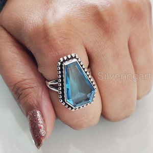 แหวนผู้หญิง พลอยบลูโทแพซธรรมชาติ รูปทรงโลงศพ ของขวัญวันเกิดเดือนพฤศจิกายน ของขวัญวันครบรอบสไตล์ตะวันออก แหวนเงินแท้ 925 ทำมือ - Product Image 5