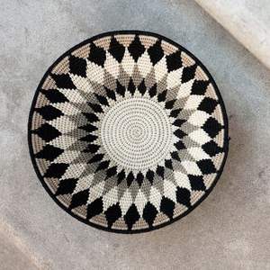 Wholesale 13-Inch Handmade <b>Wicker</b> Charger Plates Raffia Woven <b>Placemat</b> for Wedding Dining Tables Home Decorative Mats & Pads - Product Image 6