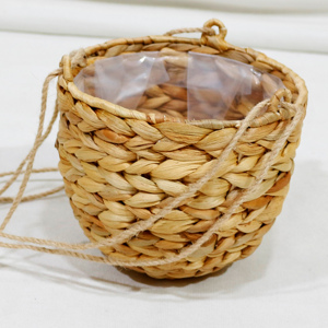 Cesta colgante tejida de jacinto de agua Artex Dong Thap con colgador de cuerda de yute - Product Image 2