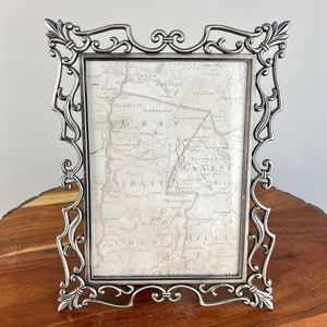 Marco de fotos metálico moderno para decoración del hogar, regalo perfecto para bodas, cumpleaños, aniversarios y exhibición en estantes - Product Image 2