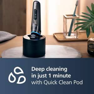 Afeitadora Eléctrica Inteligente con Sensor, para Uso en Seco/Húmedo, con Triple Cuchilla, Sistema de Afeitado Rotatorio Cromado Oscuro, Recortadora Pop-Up y Función de Limpieza - Product Image 3