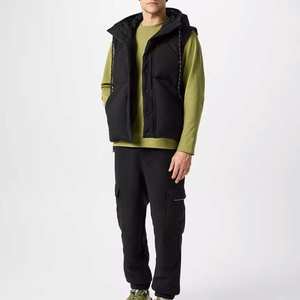 Chaleco Acolchado de Lona Resistente para Hombre, Antiarrugas, Ropa de Invierno, Personalización de Logotipo OEM, Producción al por Mayor - Product Image 3