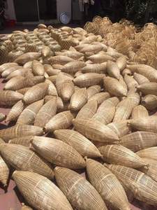 Lampe en bambou faite à la main et écologique apporte une lumière chaude et une beauté naturelle parfaite pour la décoration intérieure et la maison confortable - Product Image 3