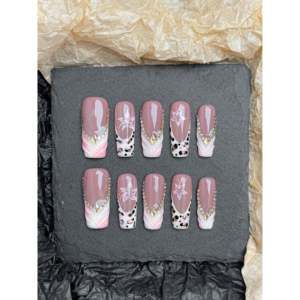 Uñas Postizas Blush Royale, Elegancia sin Esfuerzo - Product Image 2