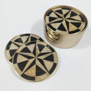 Dessous de verre en émail Mdf au motif géométrique personnalisé fait à la main avec support noir Décoration de table et accessoires Tapis et tampons - Product Image 2