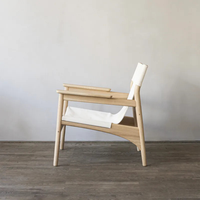 Chaise longue contemporaine en bois massif Fauteuil simple en cuir synthétique pour salon, balcon, hôtel et zone de loisirs