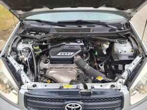 Toyota RAV-4 d'occasion certifiée 2004, essence, 2,4 L, traction avant, transmission automatique, conduite à gauche, conduite à droite, RAV 4 - Product Image 6