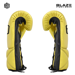 Guantes de Kickboxing de cuero para principiantes diseñados para entrenamiento al aire libre en artes marciales y boxeo - Product Image 5
