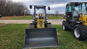 Kubota รถตักล้อหน้าขนาดเล็ก2024 WL34พร้อมตลับลูกปืนและปั๊มไฮดรอลิกแบบ Eaton รับประกัน1ปีสำหรับใช้ในบ้าน - Product Image 5