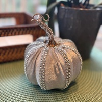 Bibelots de table citrouille décoratifs pour maison moderne pour l'automne Halloween perles de décoration de salon fonctionnent à prix réduit
