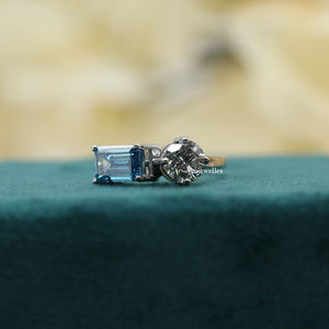 Anillo de compromiso de oro sólido de 14 quilates hecho a mano con certificado IGI, Diamante cultivado en laboratorio de corte redondo Esmeralda con estilo moderno de dos piedras - Product Image 1