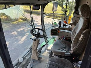 Moissonneuse-batteuse à moteur haute puissance avec option conviviale et économe en carburant au meilleur prix - Product Image 5