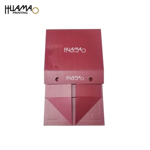Caja de regalo magnética plegable personalizada con asa de cinta, caja de embalaje mate de lujo para lencería, medias de seda, ropa de dormir, pijamas. - Product Image 3