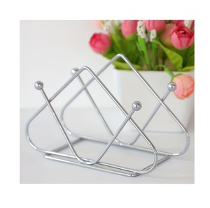 ที่ใส่กระดาษชำระลวดโลหะแบบมินิมอลที่ทันสมัยสำหรับห้องนั่งเล่นและห้องน้ำในบ้านพร้อมดีไซน์ศิลปะทำมือที่ทันสมัย - Product Image 2