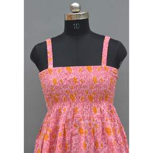 Nouveautés Mini robe à rayures dos nu pour femmes coupe ajustée rétro tendance sans manches tenue de fête pour les occasions de plage tissée à motifs floraux - Product Image 3