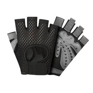 Gants de gymnastique d'haltérophilie personnalisés pour hommes et femmes Gants d'entraînement en polaire imprimée avec col à capuche et maintien du poignet - Product Image 4