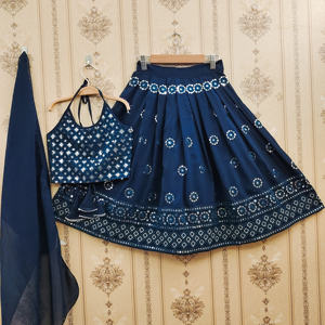 ชุดเลเฮนกาโชลีดูปัตตาประดับเลื่อมรุ่นราหมา ของชอร์ยัมแฟชั่น ขายดีที่สุด |   สินค้ามาใหม่ คุณภาพพรีเมียม ชุดเดรสยาวถึงพื้น สำหรับทุกฤดูกาล เหมาะสำหรับงานปาร์ตี้ - Product Image 1