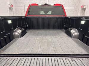 รถกระบะโตโยต้า ทันดรา SR5 4x2 SR5 4 ประตู รุ่นปี 2022 สภาพดี พร้อมส่ง - Product Image 4