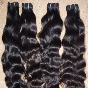 Extensions de cheveux humains indiens Remy style de vague naturelle non transformée en vrac d'Inde - Product Image 1