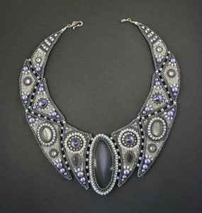 Collares de Cuentas de Colores con Bordado de Cuentas, Elegante Collar de Cuentas con Patrones de Bordado Únicos - Product Image 1