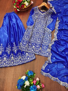 Presentación de nuevo diseñador bordado Chinon Sharara traje con secuencia bordado trabajo Chinon con bordado trabajo Chinon - Product Image 6