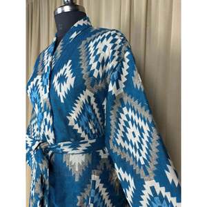 Cárdigan tipo bata de mezcla de lana de yak para mujer, con estampado de diamantes azules, cómodo para el invierno, estilo romántico, ropa de estar por casa con bolsillos, abrigo de casa tejido con diseño original - ODM - Product Image 6