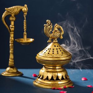 Brûleur d'encens artistique en laiton avec couvercle découpé et support solide parfait pour brûler des cônes d'herbes aromatiques ou des bâtons d'encens - Product Image 4