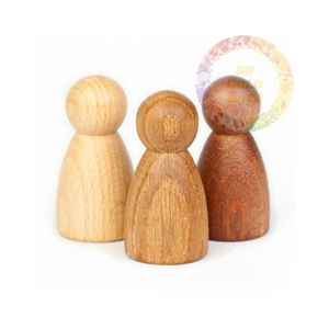 Poupées vietnamiennes en bois abordables: artisanat authentique à grands prix - Product Image 1