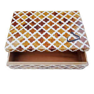 Boîte décorative en résine marocaine - Cadeau de Ramadan Eid Motif arabe Boîte à bijoux de luxe Emballage cadeau personnalisé - Product Image 1