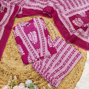 Pretty Color cuello en V todo Digital impreso verano comodidad Dray limpio hermoso Kurti & Palzzo traje con bajo presupuesto - Product Image 4