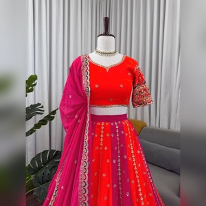 Lehenga Choli de mariée brodé, broderie lourde, mariage indien, prêt à porter, designer Lehenga Choli pour femmes, mariage - Product Image 4