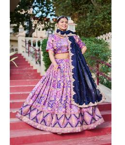 Ensemble Lehenga indien élégant brodé à la main avec Dupatta et chemisier assortis conçu pour les femmes à la recherche de tenues de fête - Product Image 5