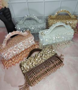 Sac à main unique pour mariée avec broderie en perles et en daim pour femmes, pour les mariages et les fêtes, en provenance d'Inde - Product Image 2