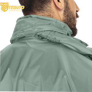 Venta al por mayor de alta calidad ligero de los hombres cortavientos chaqueta Softshell chaqueta transpirable deporte al aire libre cortavientos chaquetas de montaña - Product Image 2