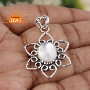 Latest Trending Oxidized Sterling Silver Doublet Mother of Pearl <b>Crystal</b> Gemstone Floral <b>Pendant</b> Custom Jewelry Manufacturer - Product Image 2