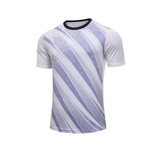 Maillot de football sur mesure de haute qualité respirant à séchage rapide avec logo personnalisé pour la technique de sublimation de vêtements de sport - Product Image 4