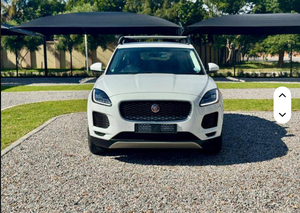 Jaguar E-Pace D150 AWD 2019 d'occasion à prix abordable - À vendre - Product Image 5