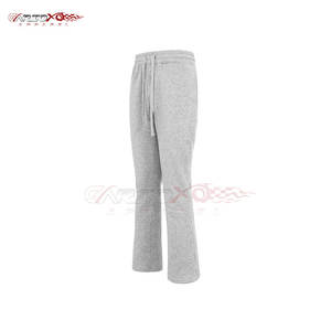 Pantalones de chándal Acampanados para hombre de inspiración vintage con dobladillo ancho y pantalón de hombre con diseño de ajuste relajado - Product Image 2