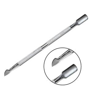 Empujador de cutículas de uñas de doble cabeza personalizado de alta calidad de acero inoxidable para limpieza de uñas - Product Image 1