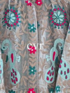 Manteau de luxe pour femme en velours brodé à la main, style Suzani, éco-responsable, fait main, pour l'hiver, style bohème, idéal pour les fêtes - Product Image 5