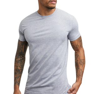 T-shirt de sport d'été pour hommes couleur unie coupe ajustée col large Fitness manches courtes Logo personnalisé impression légère Logo personnalisable - Product Image 3