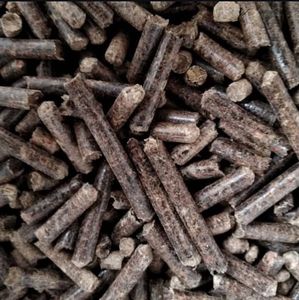 Pellets de madera de primera calidad disponibles EN 6mm/8mm abeto, pino, pellets de madera de haya. - Product Image 4