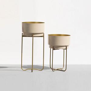 Juego de 2 macetas de metal dorado negro con soporte, macetas decorativas modernas para interiores, soportes altos para plantas cortas para jardines de oficina - Product Image 3