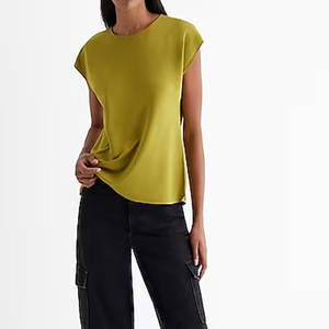 2024 ropa deportiva de gimnasio de verano de alta calidad para mujer, camisetas transpirables de cuello redondo con decoración de botones, tendencia mundial - Product Image 3