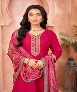 VICHITRA ATTRACTIF DE BRODERIE EN BAS AVEC DUPATTA FORMAL WEAR VÊTEMENT ETHNIQUE À PRIX DE GROS - Product Image 2